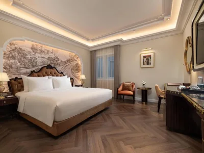 Premium Double Room — Classyc Hotel Hang Buom